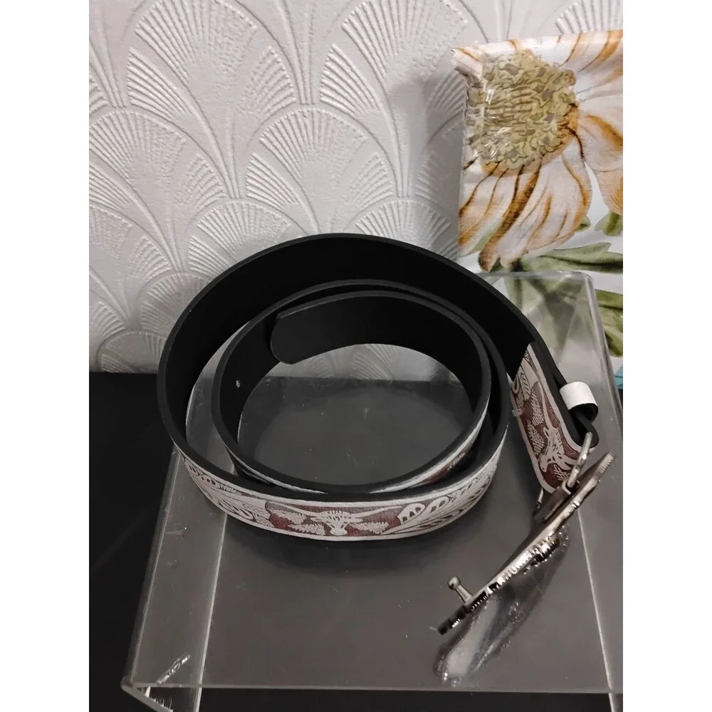 Bull head buckle belt   Size 32